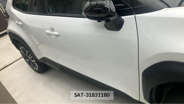 Toyota YARIS CROSS 2024-05 8855302-3
