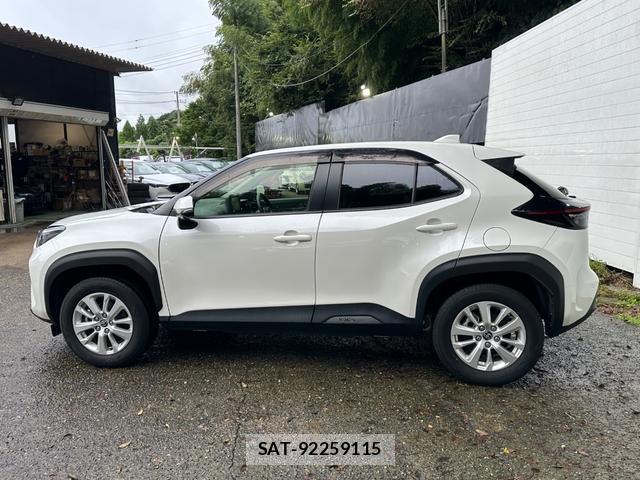 Toyota YARIS CROSS 2021-11 8855530-4