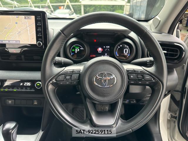 Toyota YARIS CROSS 2021-11 8855530-6