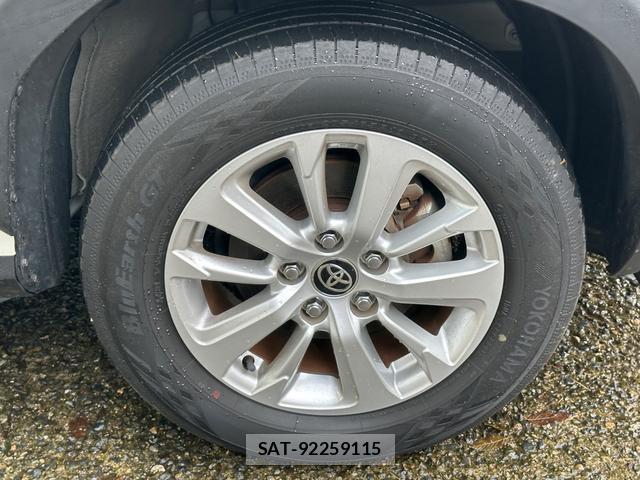 Toyota YARIS CROSS 2021-11 8855530-7