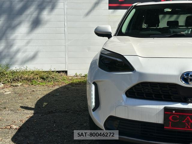 Toyota YARIS CROSS 2021-06 8855533-18