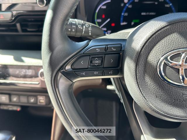 Toyota YARIS CROSS 2021-06 8855533-19