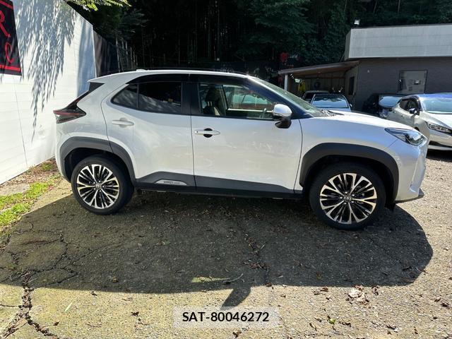 Toyota YARIS CROSS 2021-06 8855533-3