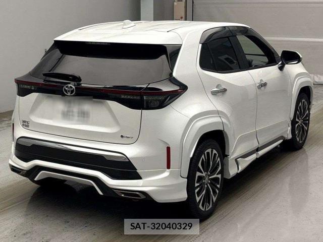Toyota YARIS CROSS 2025-05 8855582-1