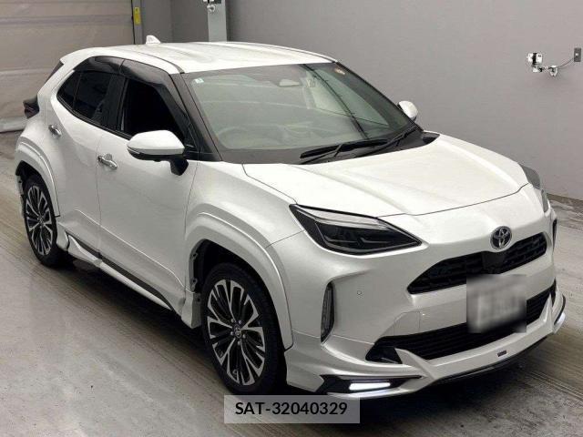 Toyota YARIS CROSS 2025-05 8855582-5