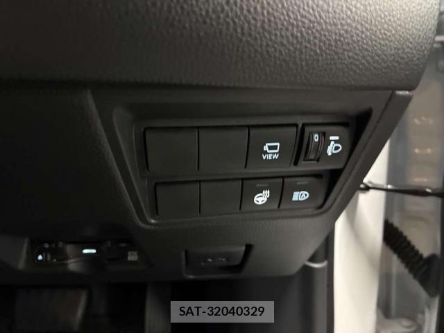 Toyota YARIS CROSS 2025-05 8855582-7