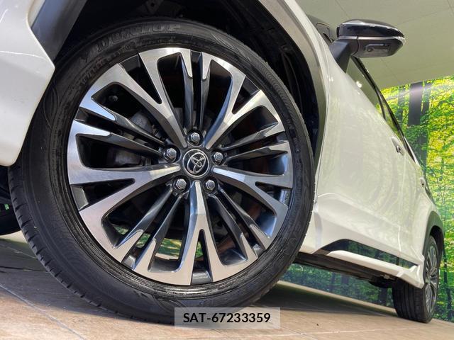 Toyota YARIS CROSS 2022-02 8855651-13
