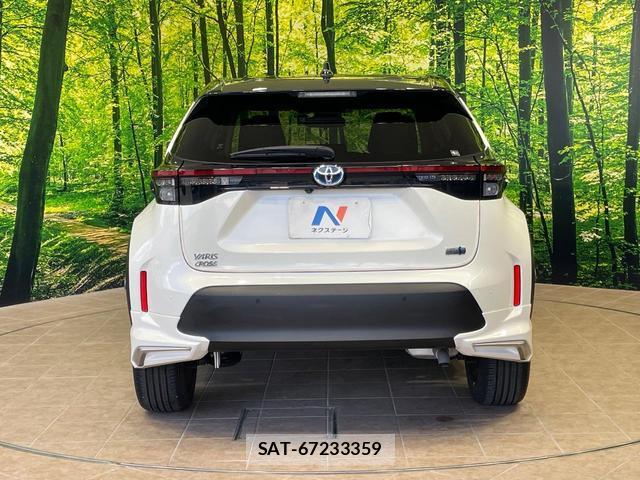 Toyota YARIS CROSS 2022-02 8855651-15
