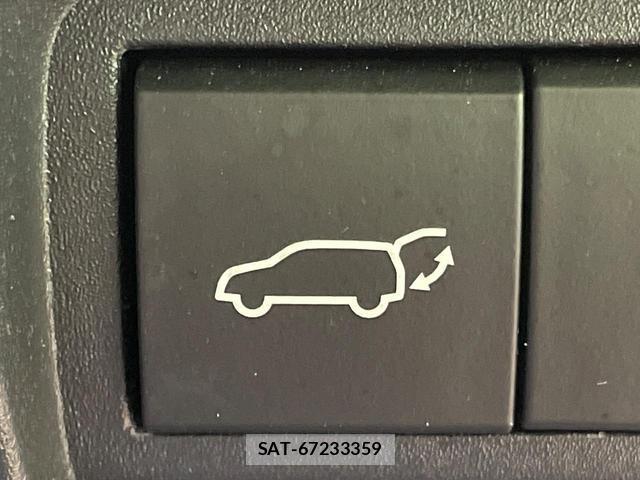 Toyota YARIS CROSS 2022-02 8855651-7