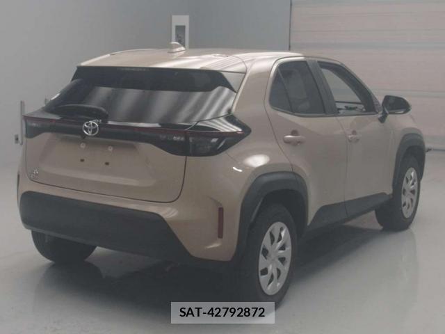 Toyota YARIS CROSS 2023-08 8856060-10