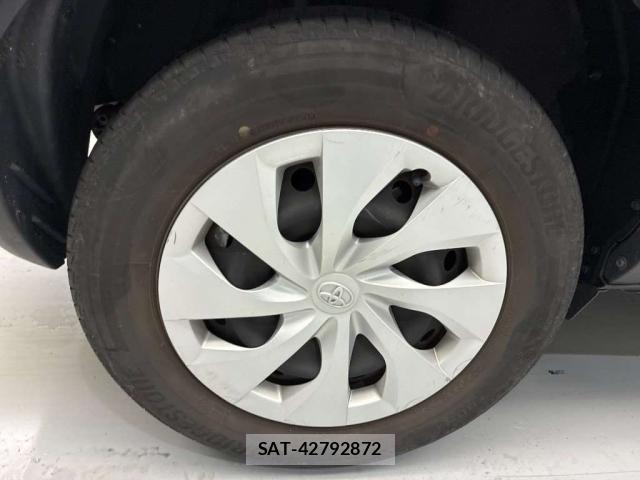 Toyota YARIS CROSS 2023-08 8856060-7