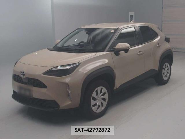 Toyota YARIS CROSS 2023-08 8856060-9