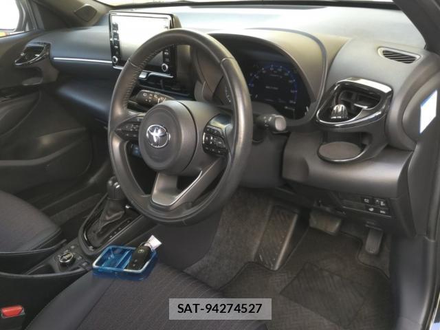 Toyota YARIS CROSS 2023-08 8856460-2