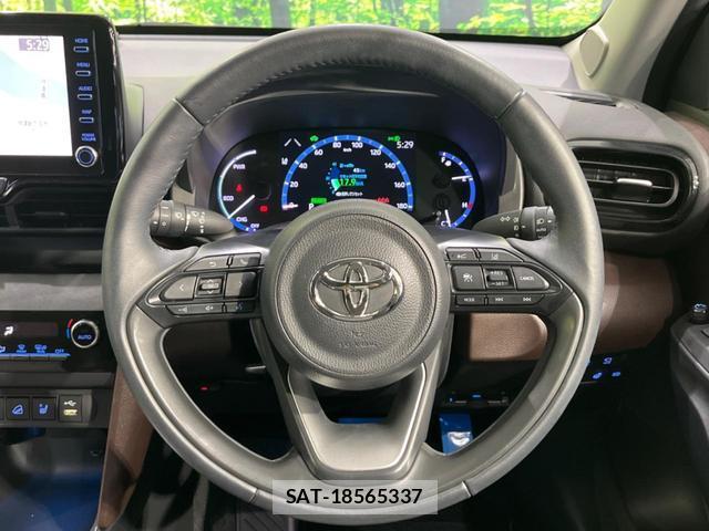 Toyota YARIS CROSS 2022-04 8856599-10