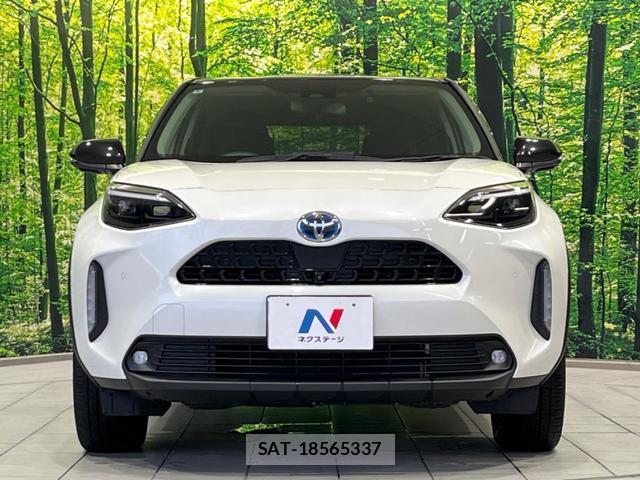 Toyota YARIS CROSS 2022-04 8856599-13