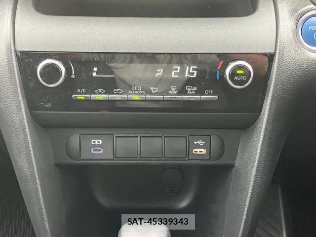 Toyota YARIS CROSS 2024-01 8856850-14