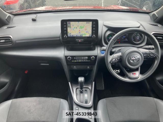 Toyota YARIS CROSS 2024-01 8856850-3
