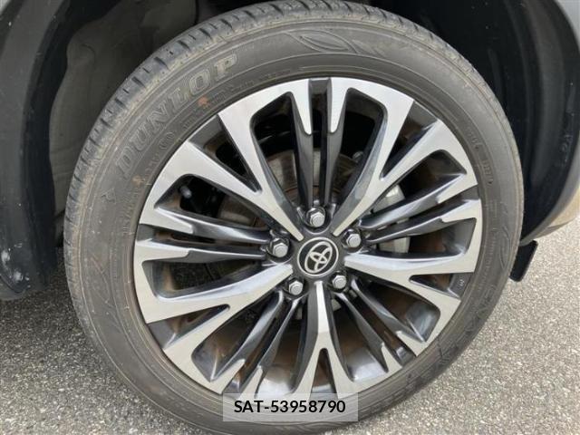 Toyota YARIS CROSS 2021-08 8856983-14