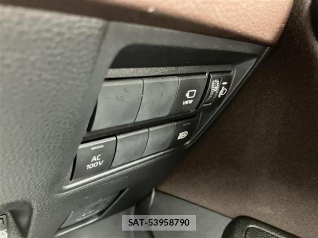 Toyota YARIS CROSS 2021-08 8856983-15
