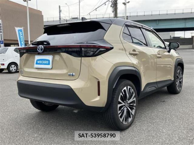 Toyota YARIS CROSS 2021-08 8856983-2