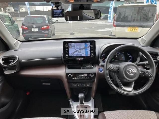 Toyota YARIS CROSS 2021-08 8856983-3