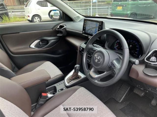 Toyota YARIS CROSS 2021-08 8856983-4
