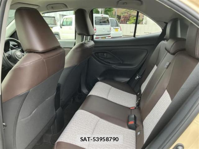 Toyota YARIS CROSS 2021-08 8856983-6