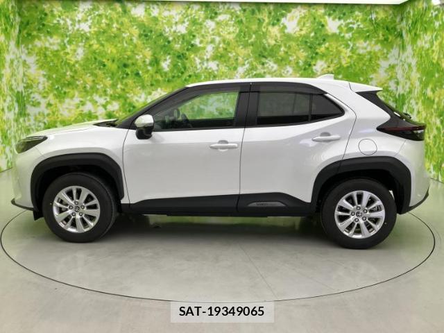 Toyota YARIS CROSS 2024-05 8857006-1