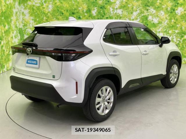 Toyota YARIS CROSS 2024-05 8857006-2