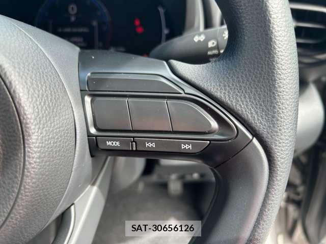 Toyota YARIS 2026-09 8854413-6