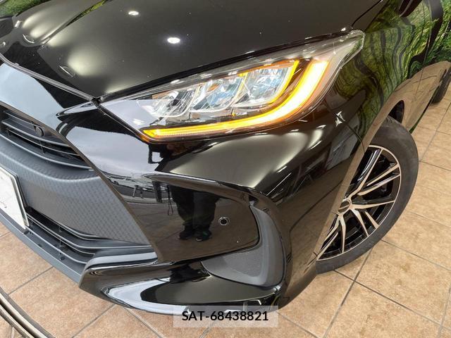 Toyota YARIS 2023-06 8854677-11