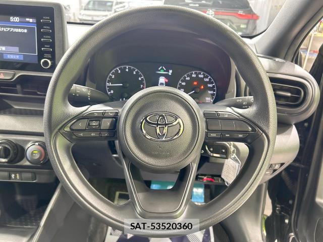 Toyota YARIS 2023-07 8854705-10