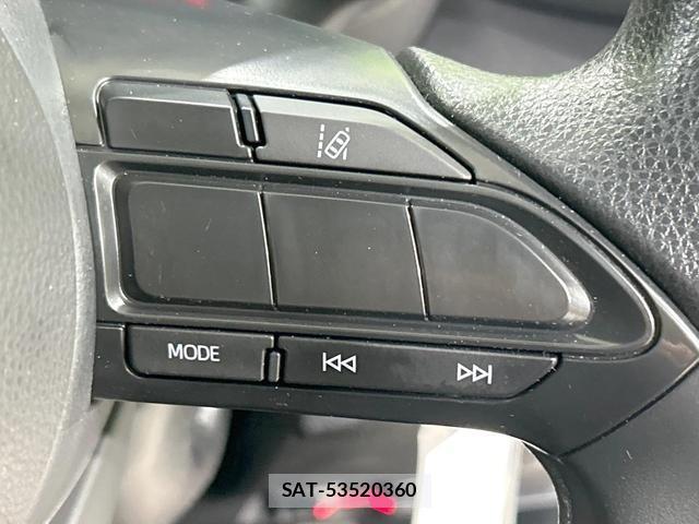 Toyota YARIS 2023-07 8854705-6