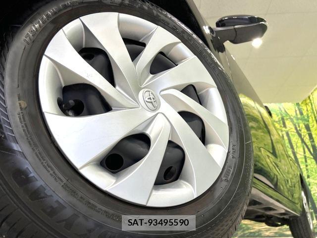 Toyota YARIS 2022-08 8854817-11