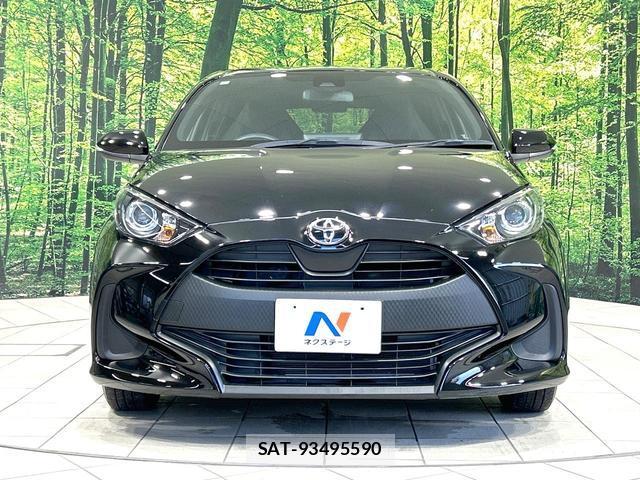 Toyota YARIS 2022-08 8854817-12