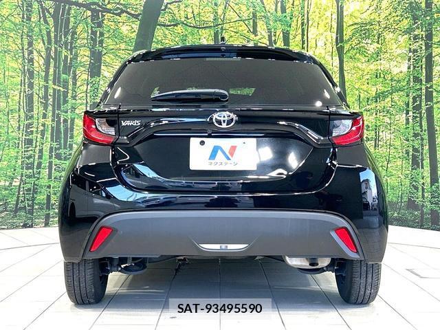 Toyota YARIS 2022-08 8854817-13