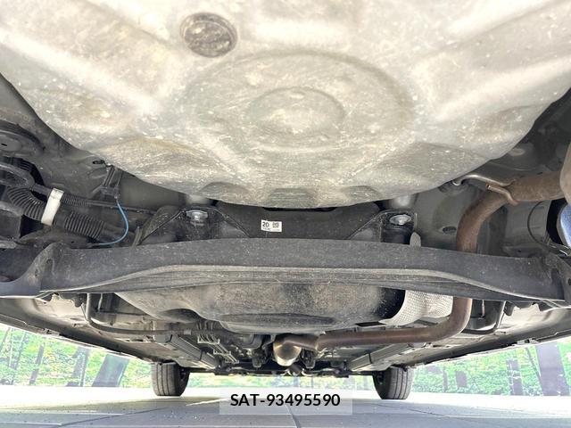 Toyota YARIS 2022-08 8854817-17