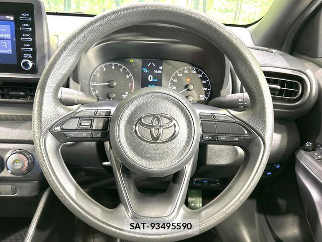 Toyota YARIS 2022-08 8854817-6