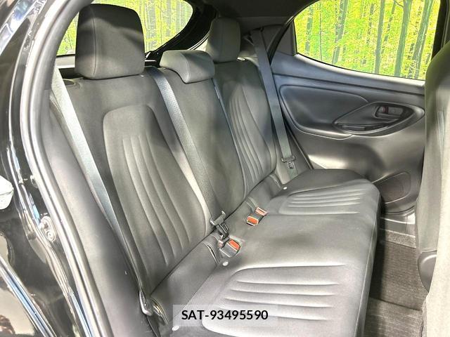 Toyota YARIS 2022-08 8854817-8