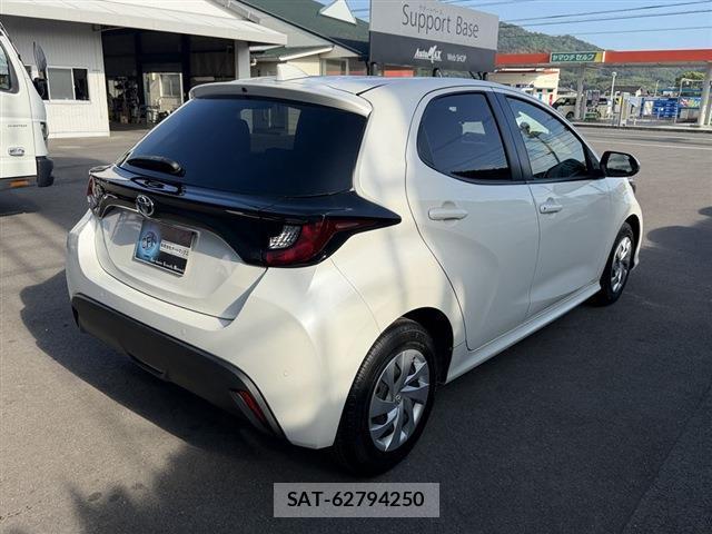 Toyota YARIS 2021-07 8855259-1