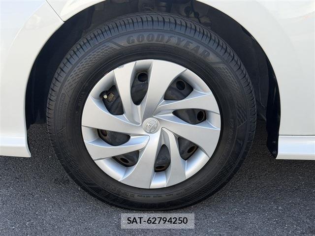 Toyota YARIS 2021-07 8855259-13