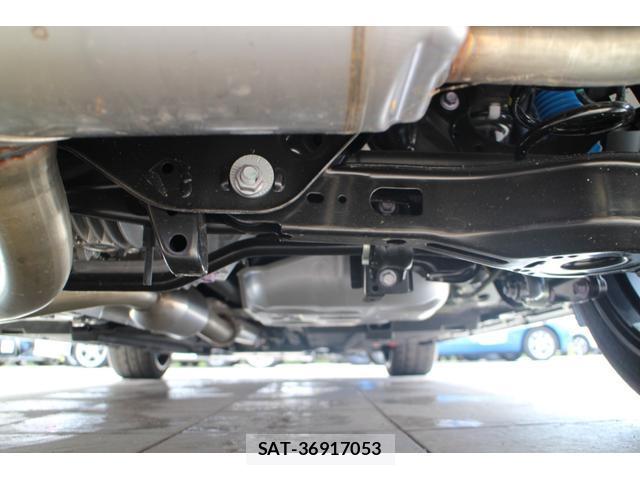 Toyota YARIS 2023-05 8855710-18