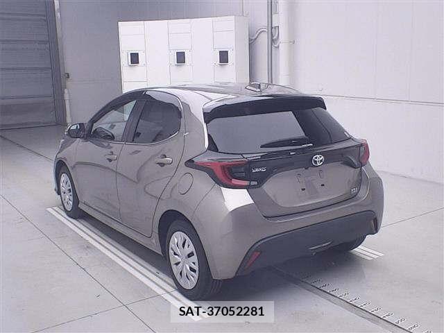 Toyota YARIS 2023-10 8855838-1