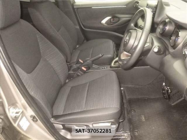 Toyota YARIS 2023-10 8855838-3