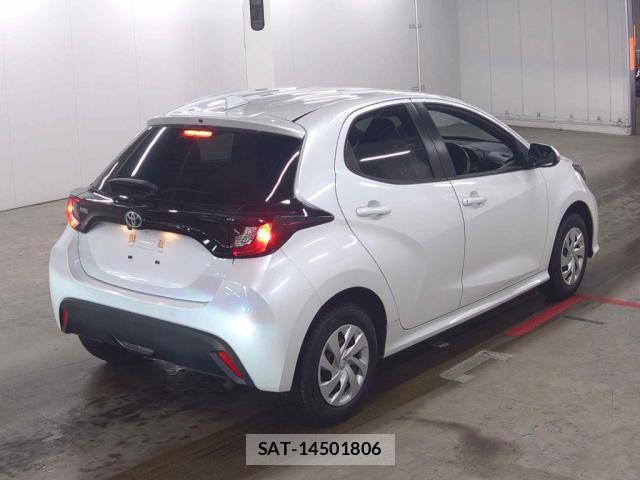 Toyota YARIS 2024-06 8856300-1