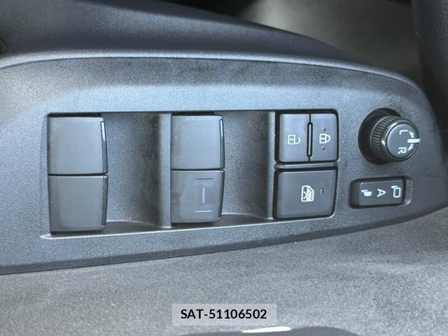 Toyota YARIS 2022-10 8856498-15