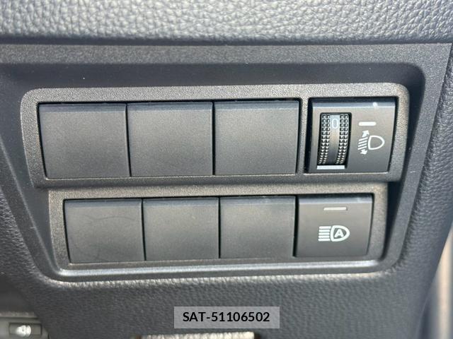 Toyota YARIS 2022-10 8856498-17