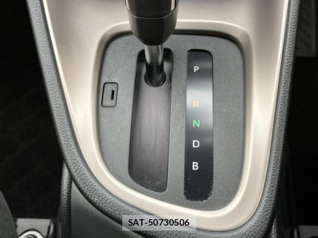 Toyota YARIS 2021-12 8856865-15