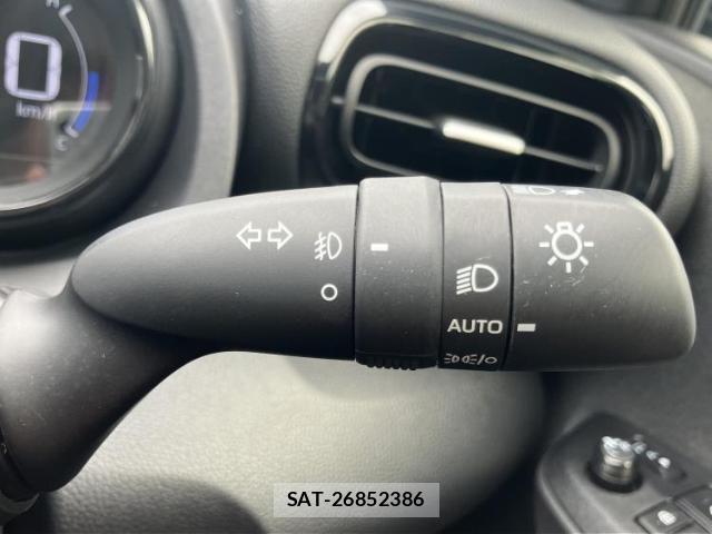 Toyota YARIS 2022-07 8856958-13
