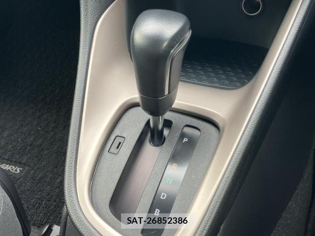 Toyota YARIS 2022-07 8856958-15